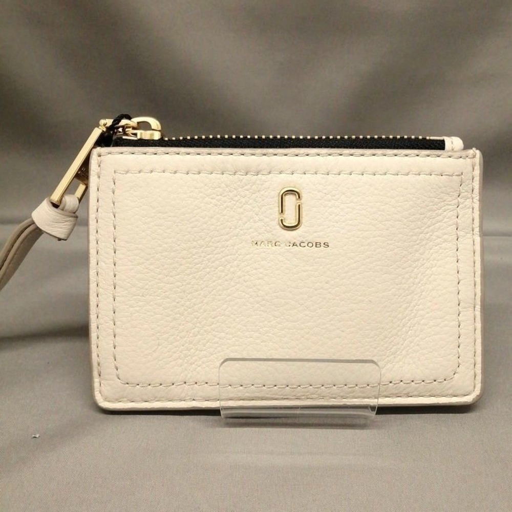 MARC JACOBS Softshot Pebbled Leather Top Zip Wallet ID Card Case Ivory Cream